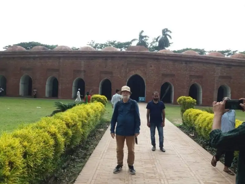 Shat Gombuj Mosque