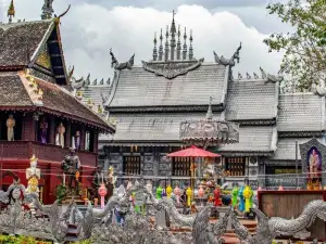 Wat Sri Suphan (Silver Temple)